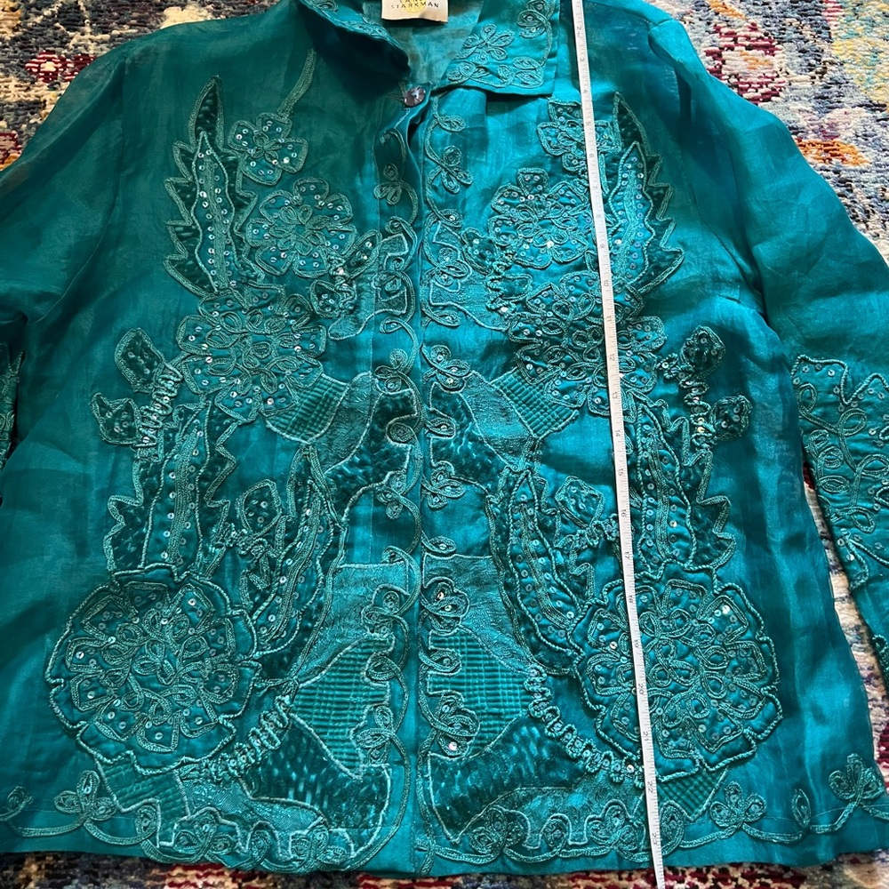 Embroidered sheer jacket ๐ฆ - Picture 4 of 6